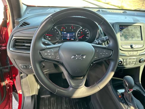 Used 2022 Chevrolet Equinox RS image 14