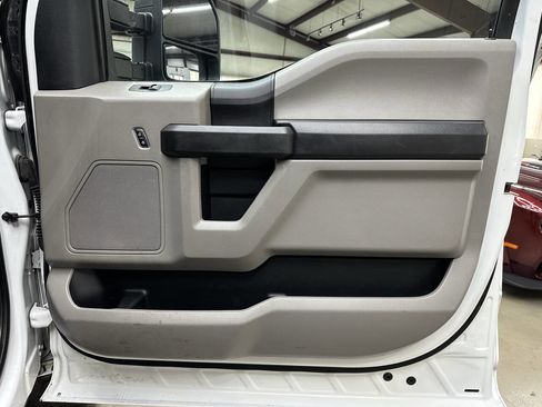 Used 2019 Ford F250 XL w/ Power Equipment Group image 16