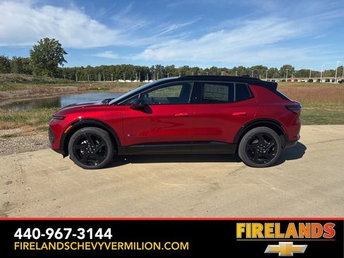 New 2026 Chevrolet Equinox EV RS image 6