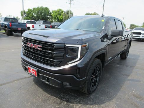 Certified 2025 GMC Sierra 1500 Elevation AWD/4WD image 12