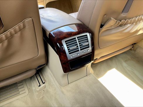 Used 2007 Mercedes-Benz S 550 4MATIC image 10