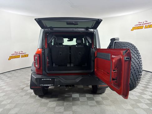 Used 2022 Ford Bronco Wildtrak image 5