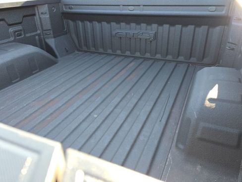 Used 2023 GMC Sierra 1500 AT4 w/ Technology Package image 11