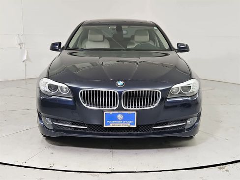 Used 2011 BMW 528i Sedan image 9