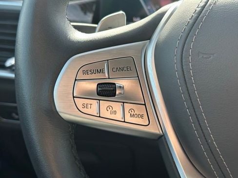 Certified 2025 BMW X7 xDrive40i w/ Premium Package image 14