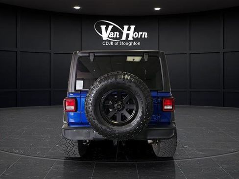 Used 2018 Jeep Wrangler Unlimited Sport AWD/4WD image 6