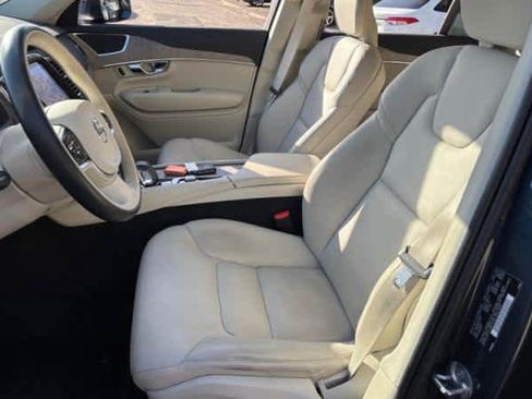 Used 2023 Volvo XC90 B6 Plus w/ Protection Package Premier image 4