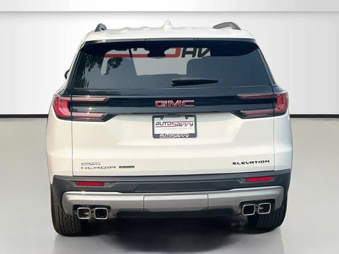 Used 2025 GMC Acadia Elevation w/ Elevation Premium Package AWD/4WD image 6