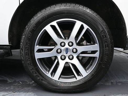 Used 2024 Ford Expedition Max Limited image 13