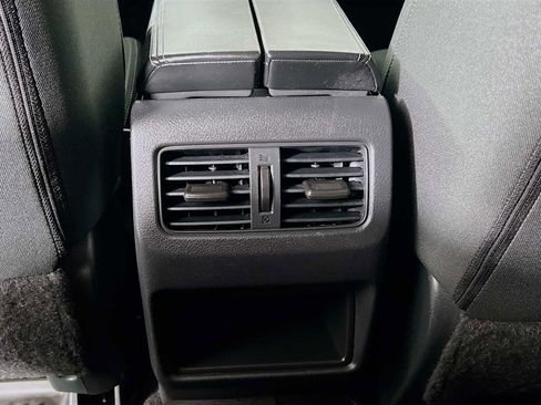 Used 2023 Nissan Rogue S image 24