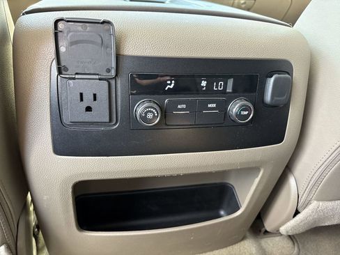 Used 2017 Chevrolet Tahoe LT image 22