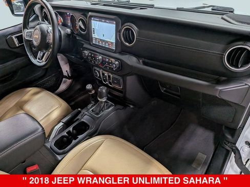 Used 2018 Jeep Wrangler Unlimited Sahara AWD/4WD image 36