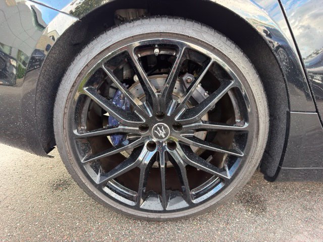 Used 2021 Maserati Ghibli Trofeo RWD image 18