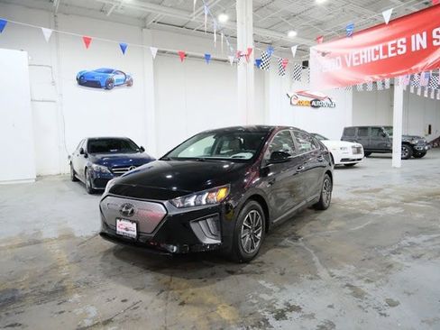 Used 2020 Hyundai Ioniq Limited image 4
