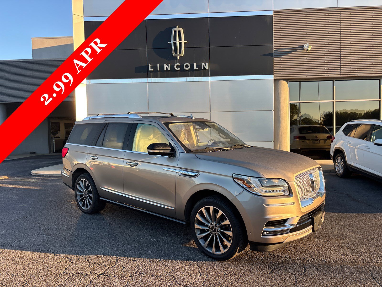 Certified 2020 Lincoln Navigator Reserve w/ Luxury Package AWD/4WD image 1