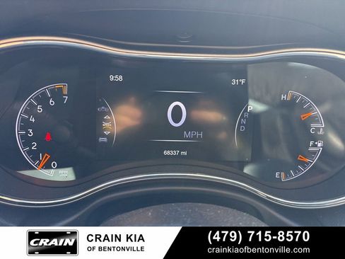 Used 2019 Jeep Grand Cherokee Altitude image 25