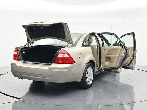 Used 2006 Ford Five Hundred SE FWD image 54
