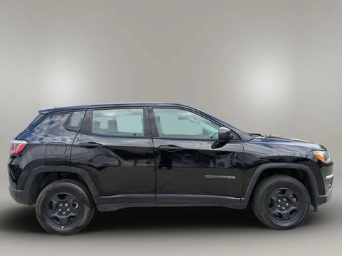 Used 2017 Jeep Compass Sport AWD/4WD image 6