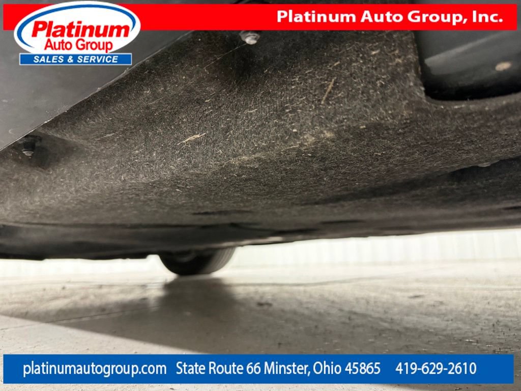 Used 2023 Chrysler Pacifica Limited FWD image 9