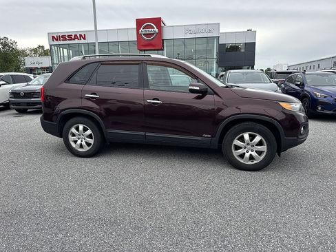 Used 2012 Kia Sorento LX w/ Convenience Pkg AWD/4WD image 2