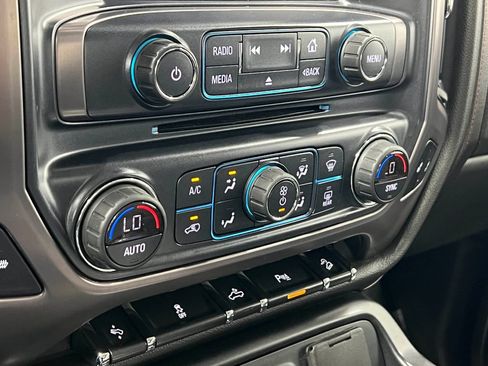 Used 2018 GMC Sierra 1500 SLT AWD/4WD image 26