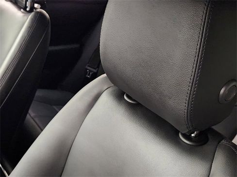 Used 2026 Land Rover Range Rover Velar Dynamic SE image 15