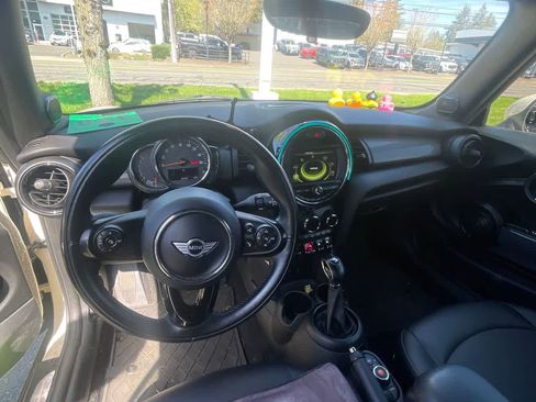 Used 2018 MINI Cooper Convertible image 2