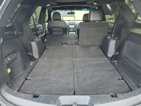 Used 2017 Ford Explorer Sport w/ Equipment Group 401A image 7