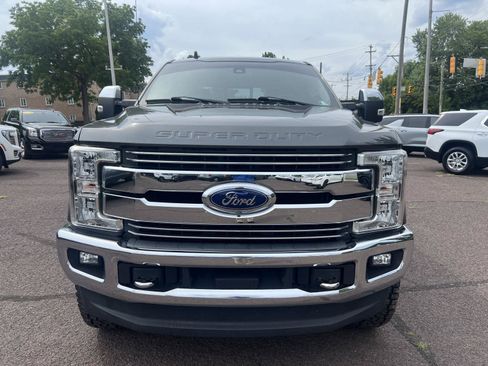 Used 2019 Ford F250 Lariat w/ Lariat Ultimate Package AWD/4WD image 2