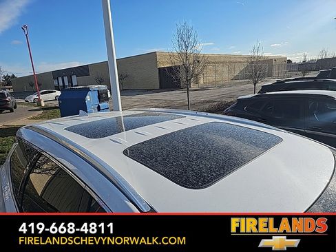 Used 2024 Buick Enclave Avenir w/ Avenir Technology Package image 29