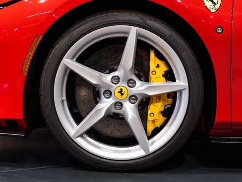 Certified 2021 Ferrari F8 Tributo RWD image 13