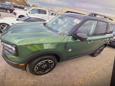 Used 2025 Ford Bronco Sport Outer Banks w/ Outer Banks Tech Package+ image 1