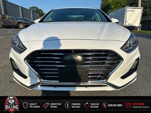 Used 2018 Hyundai Sonata SE w/ Cargo Package FWD image 3