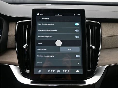 New 2026 Volvo XC90 B6 Plus w/ Protection Package Premier image 19