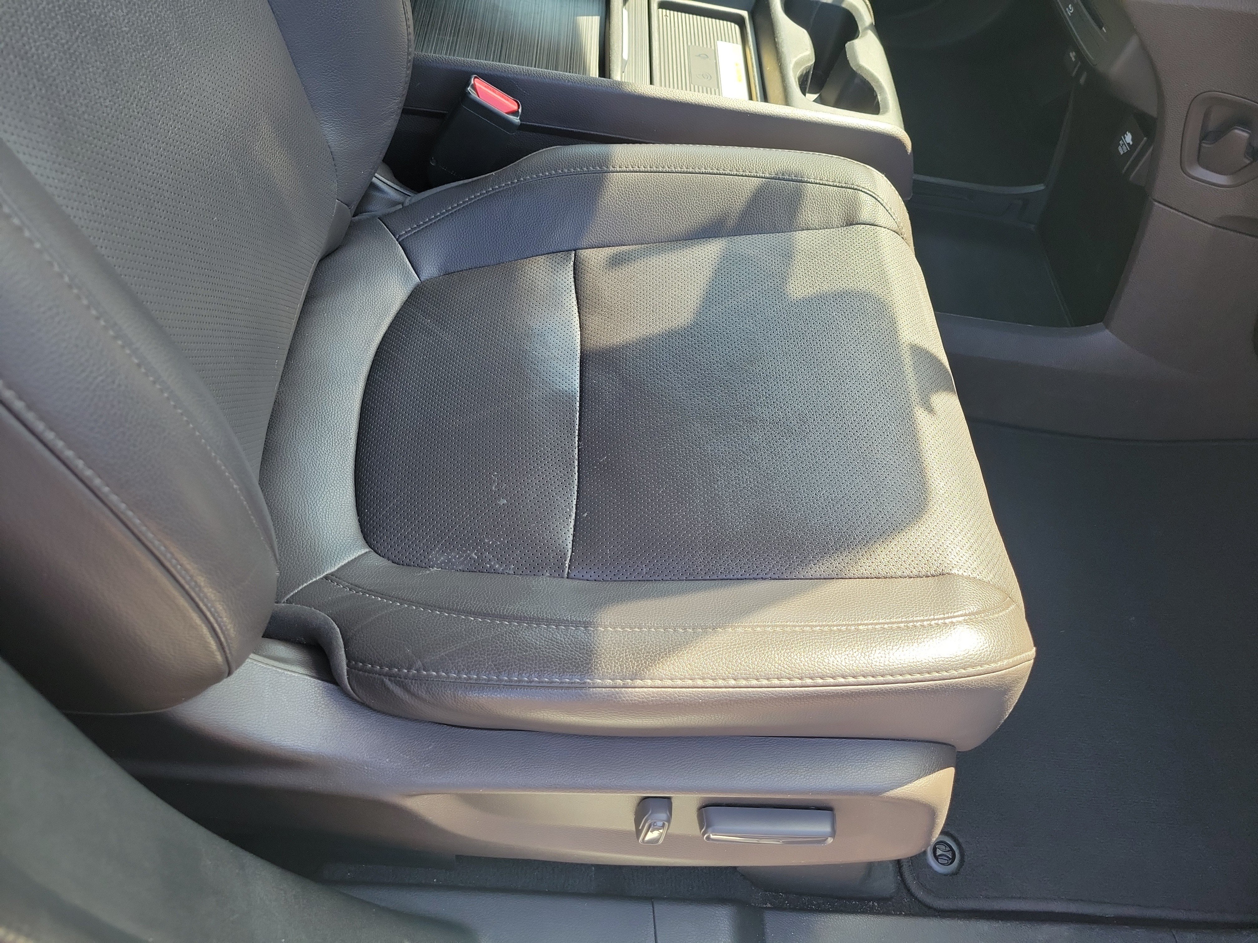 Used 2018 Honda Odyssey Elite image 19
