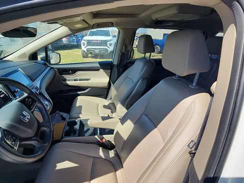 Used 2023 Honda Odyssey Touring image 9