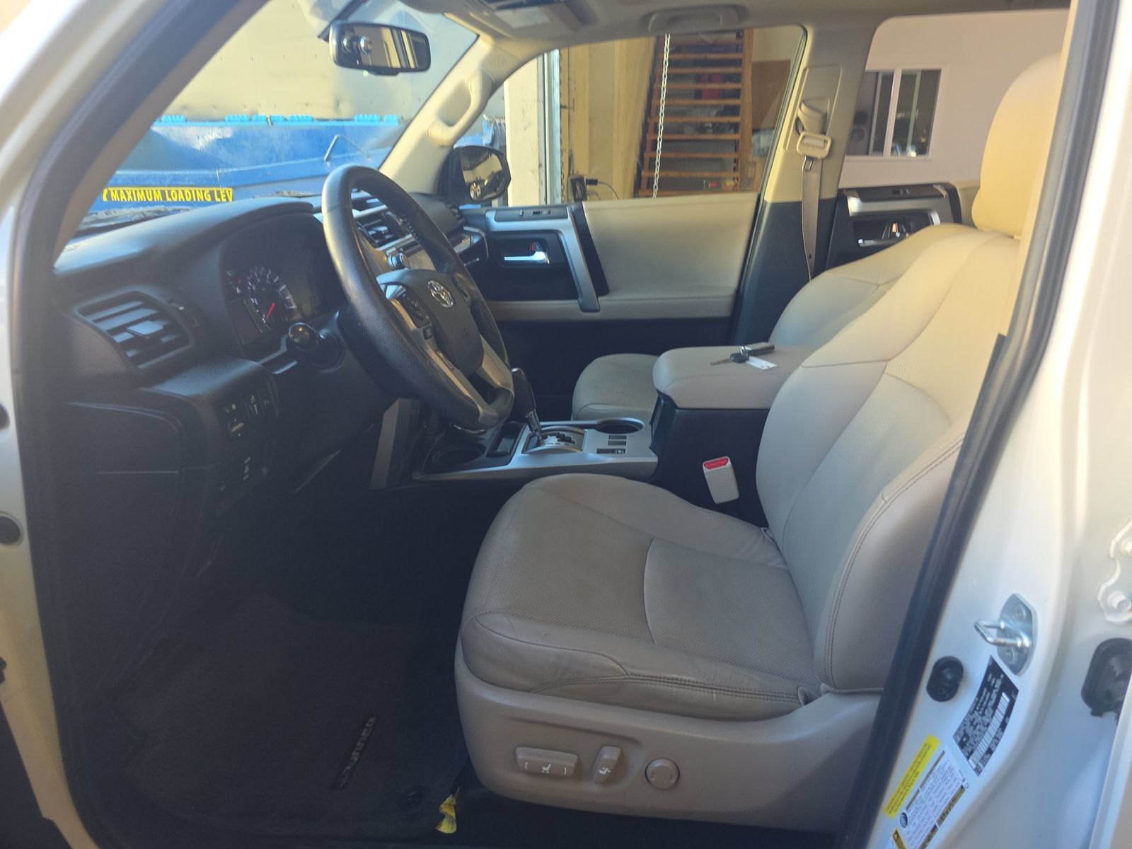 Used 2017 Toyota 4Runner Limited AWD/4WD image 5
