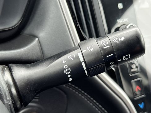 Used 2020 Subaru Outback Premium image 17