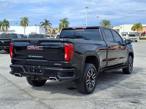 Used 2022 GMC Sierra 1500 AT4 w/ AT4 Preferred Package image 7