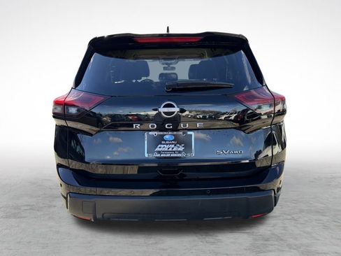 Used 2024 Nissan Rogue SV image 7