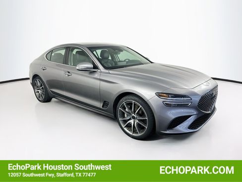 Used 2025 Genesis G70 2.5T RWD image 1