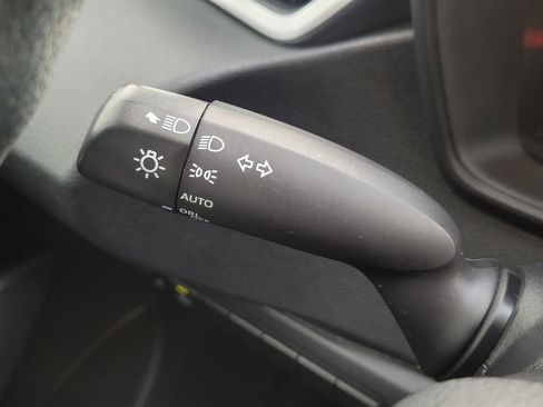 Used 2020 Toyota Corolla LE image 28