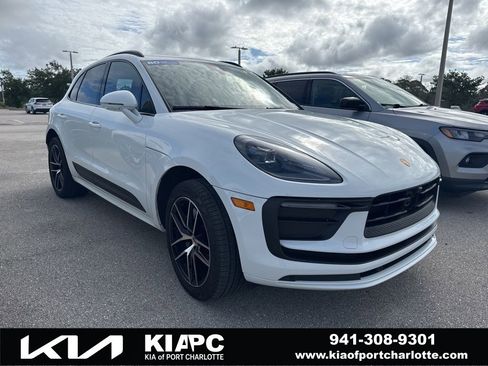 Used 2023 Porsche Macan Turbo image 1