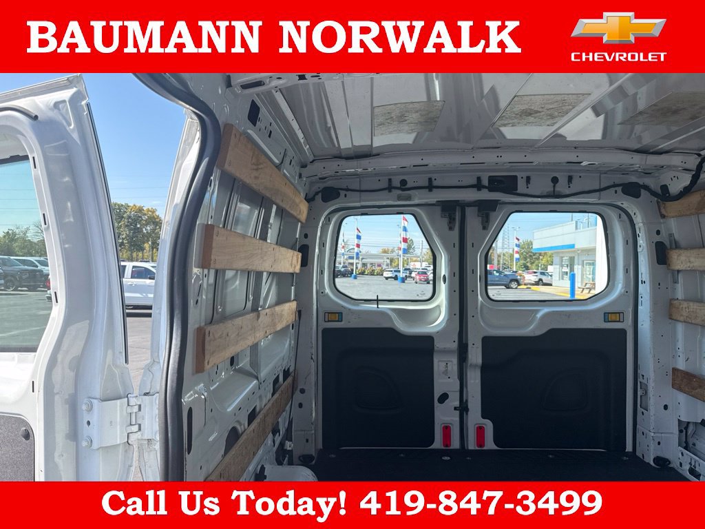 Used 2015 Ford Transit 250 130 Low Roof w/ Exterior Upgrade Package RWD image 35