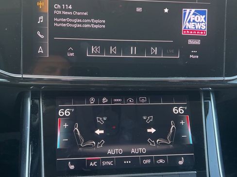 Used 2021 Audi Q7 3.0T Premium image 14