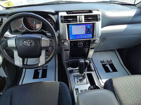 Used 2010 Toyota 4Runner SR5 AWD/4WD image 9