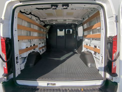 Certified 2024 Ford Transit 250 Low Roof w/ Exterior Upgrade Package image 38