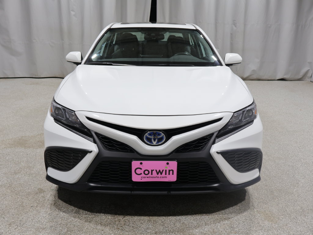Used 2024 Toyota Camry SE w/ Audio Upgrade Package FWD image 9