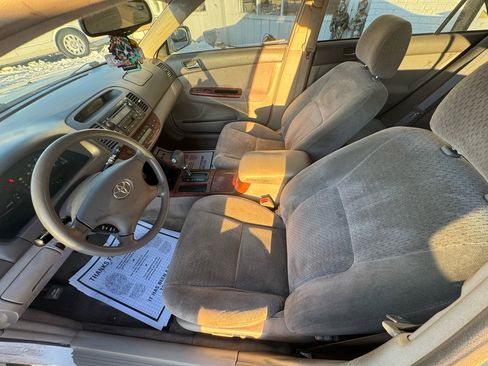 Used 2002 Toyota Camry LE image 11