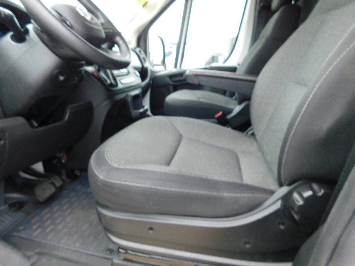 Used 2025 RAM ProMaster 2500 w/ U-Haul Equipment Group FWD image 16